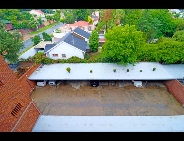2 BEDROOM APARTMENT FOR SALE IN KEW